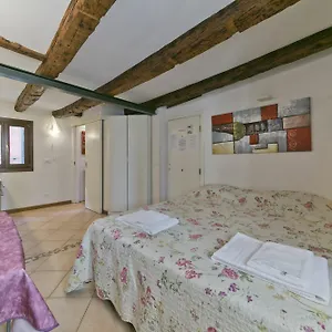 https://ca-biennale-venice-30122.hotelinveneto.com