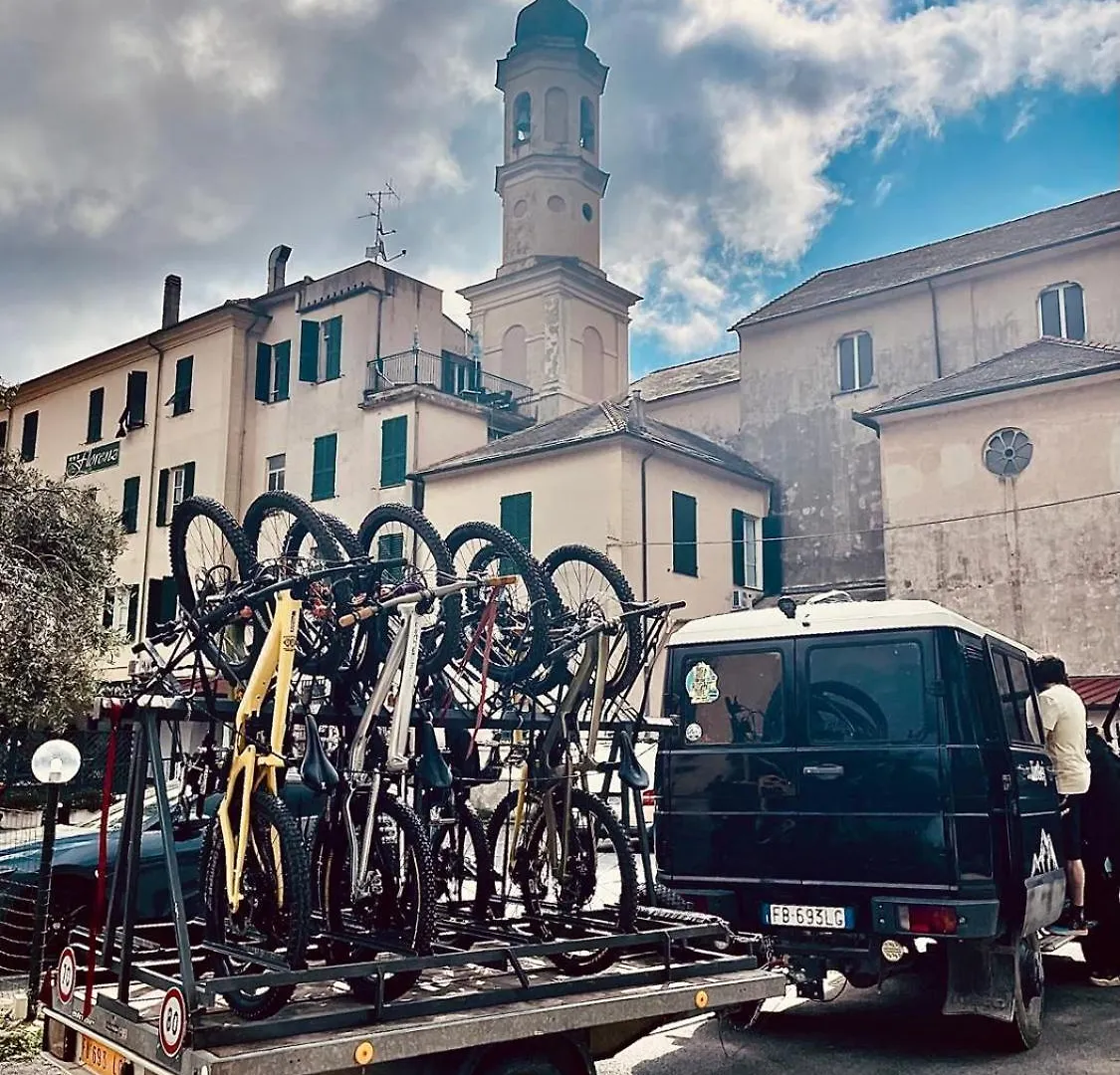 Hotel Florenz Finale Ligure 2*,  Italia