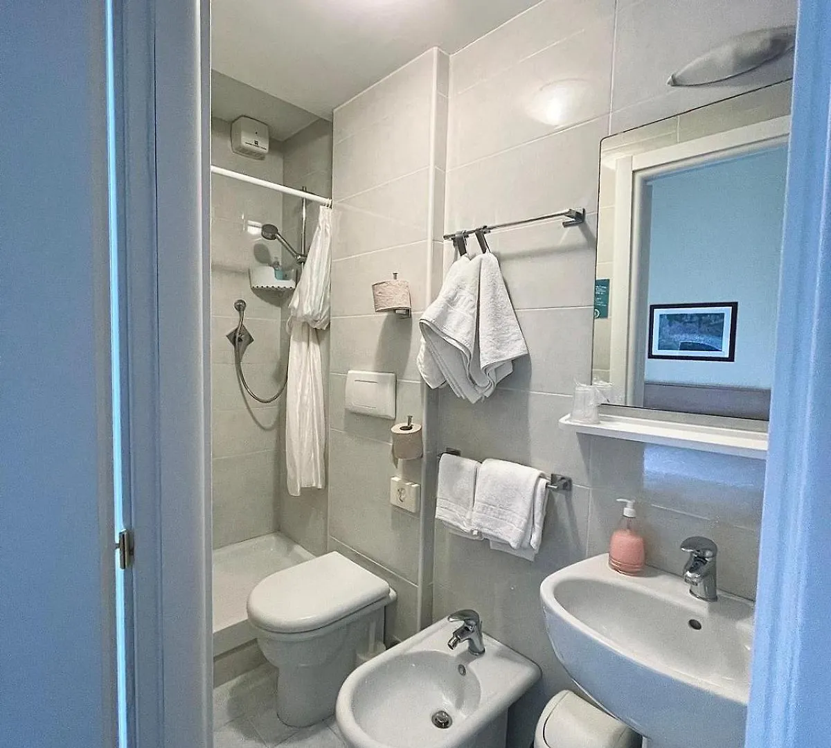 Hotel Florenz Finale Ligure 2*,