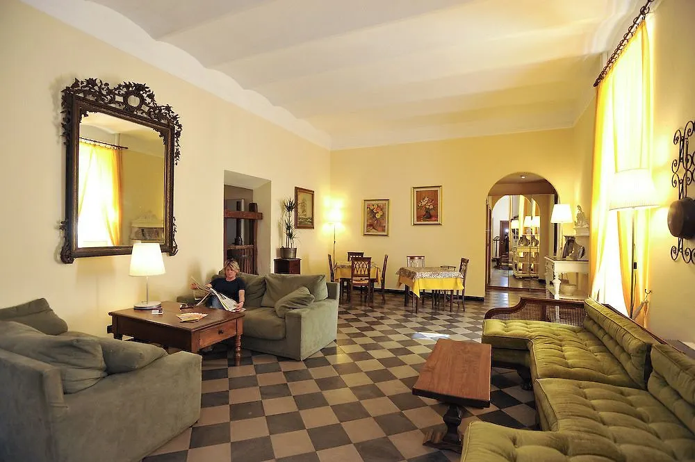 Hotel Florenz Finale Ligure 2*,  Italië